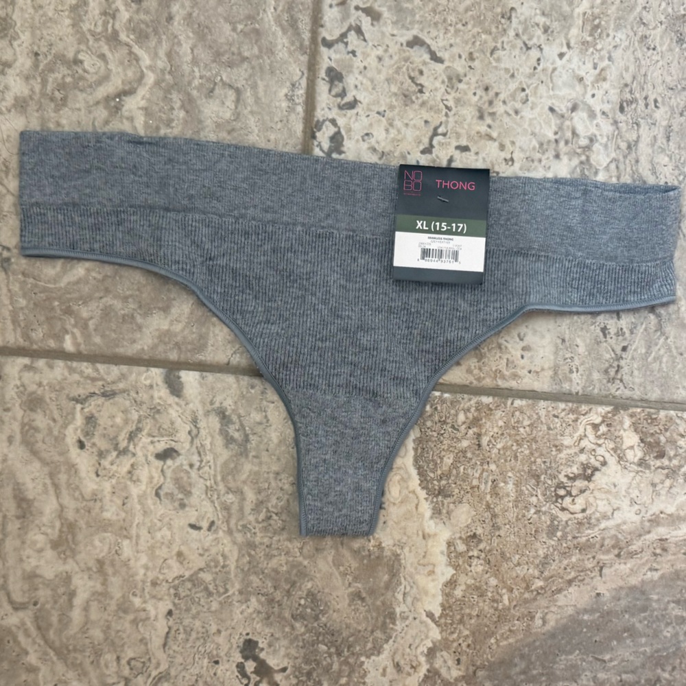 NWT Size XL No Boundaries Gray Seamless Thong